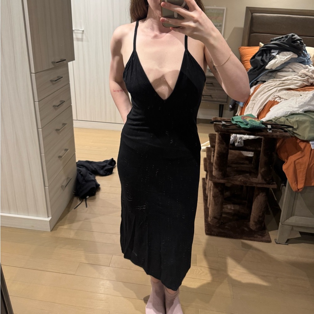 Elegant Black Sleeveless Dress